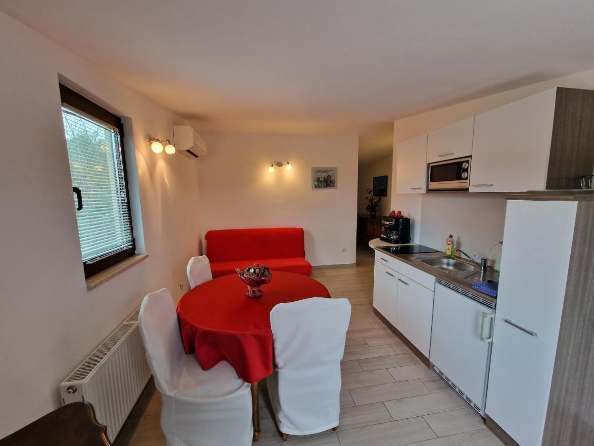 Keser Apartments Rovinj Exterior photo
